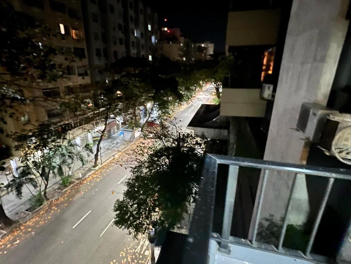 Perto Da Com Vaga E Serv De Arrumadeira *
